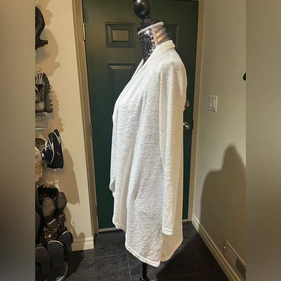 ✨Coin 1804 White Cocoon Cardigan - Picture 7 of 10